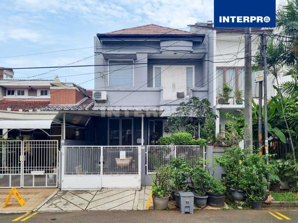 Rumah Dijual Puri Indah 140m2 2 Lantai