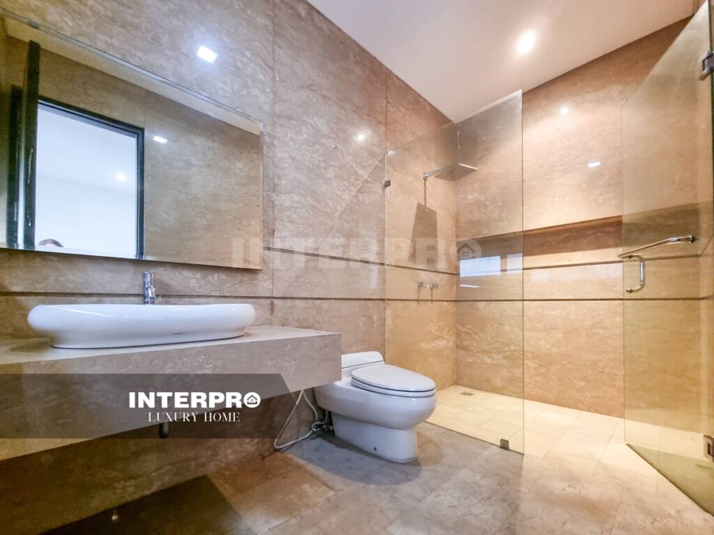 Rumah Dijual Permata Buana Mewah 380m2