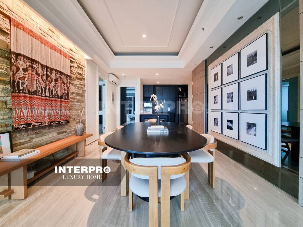 Apartemen The St Moritz Presidential 218m2 4BR