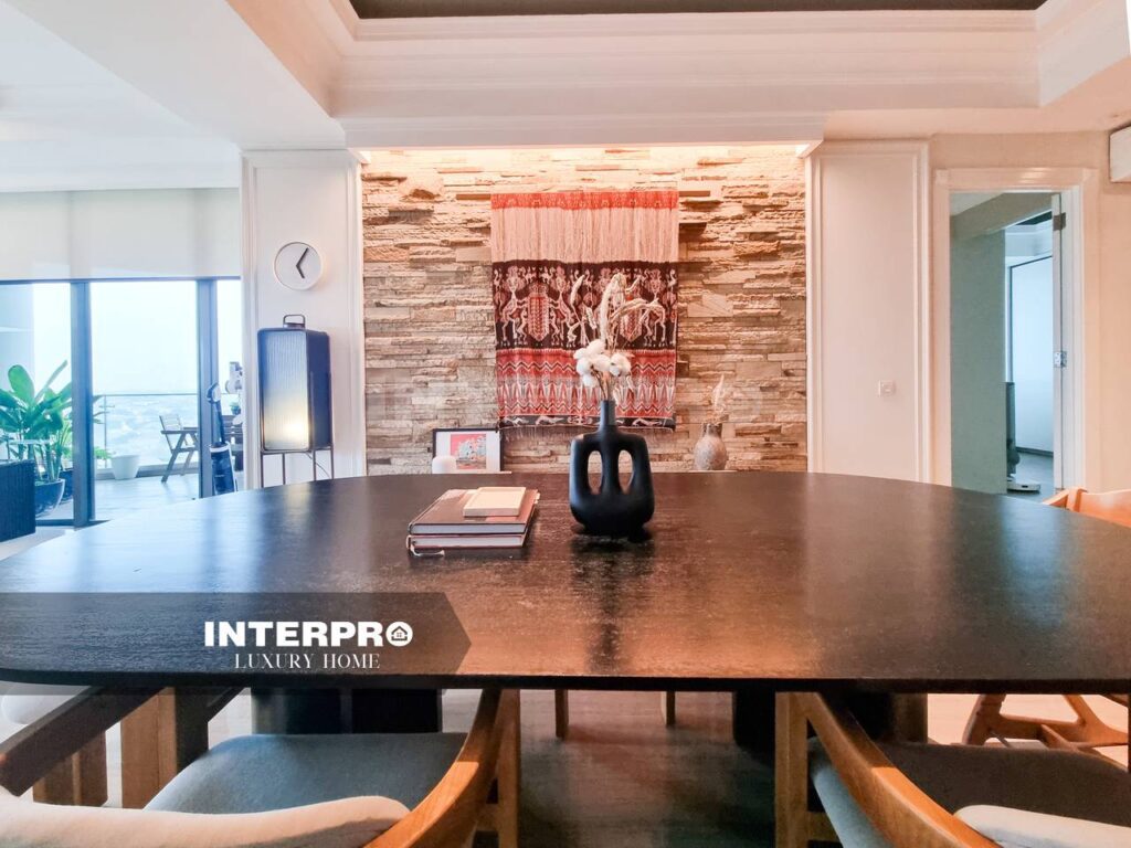 Apartemen The St Moritz Presidential 218m2 4BR