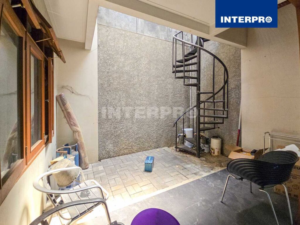 Rumah Dijual Taman Meruya Ilir