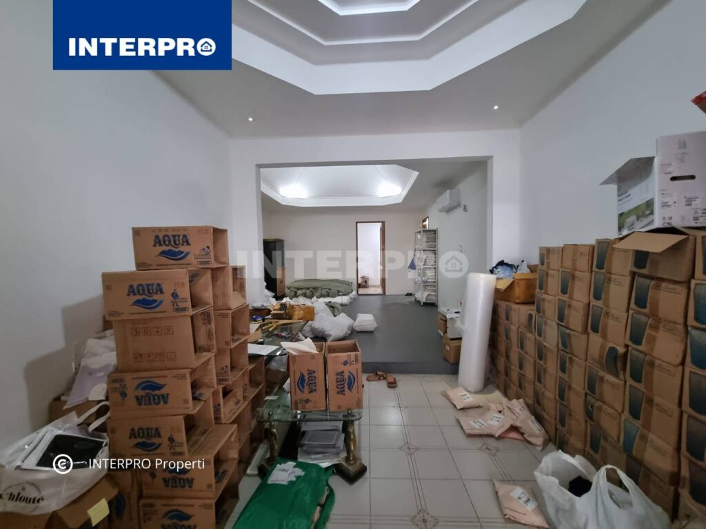 Rumah Disewakan Intercon Taman Kebon Jeruk