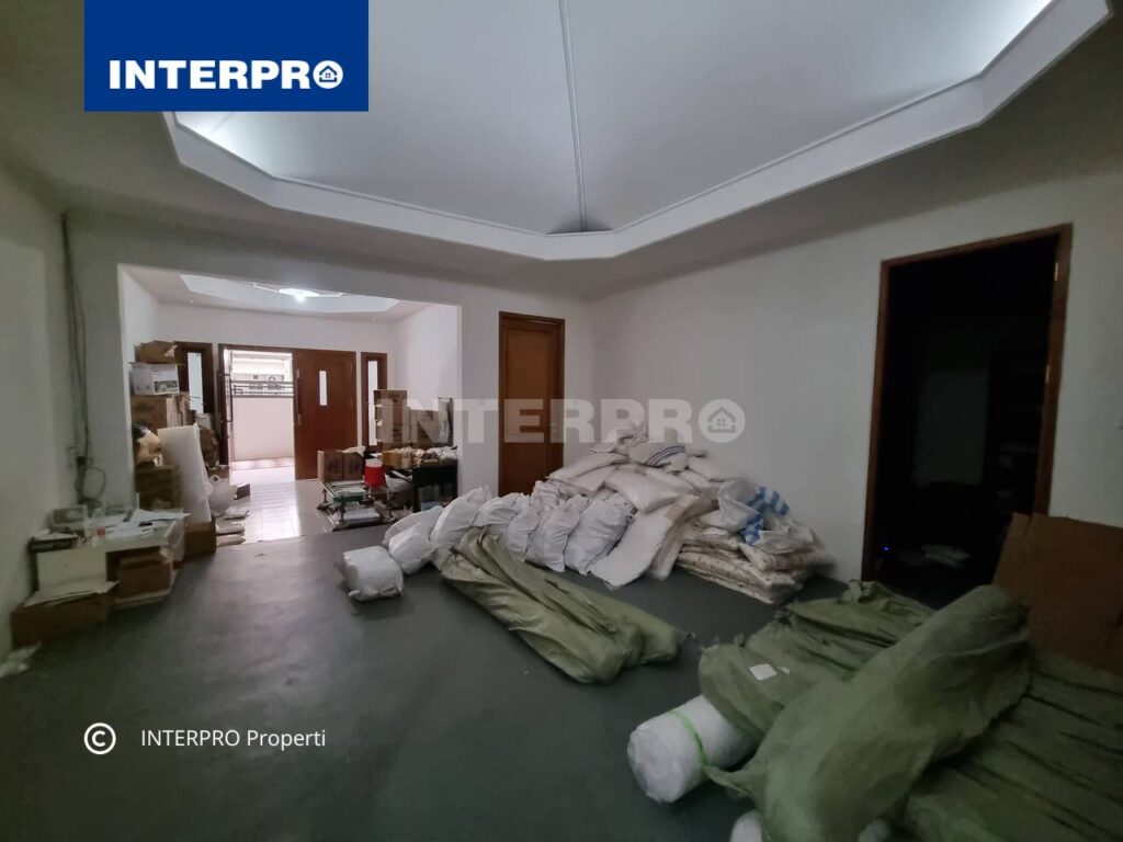 Rumah Disewakan Intercon Taman Kebon Jeruk