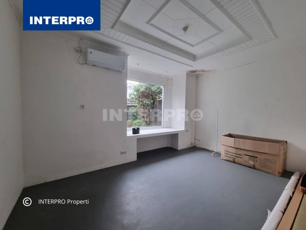 Rumah Disewakan Intercon Taman Kebon Jeruk