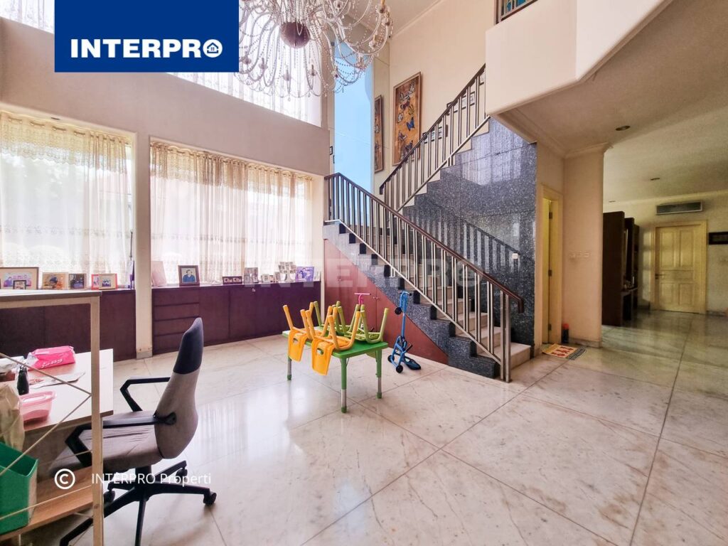 Rumah INTERCON KEBON JERUK INTERPRO PROPERTI