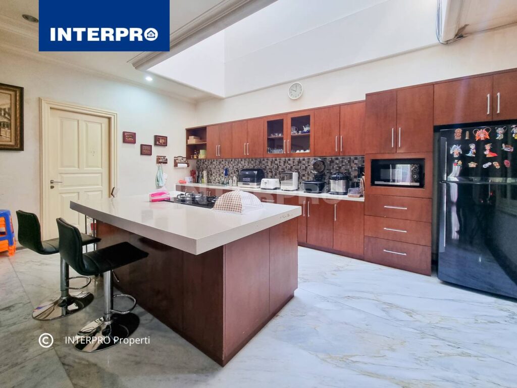 Rumah INTERCON KEBON JERUK INTERPRO PROPERTI