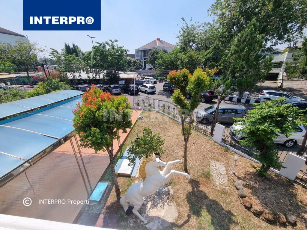 Rumah Mewah 2 lantai Green Ville J akarta Barat