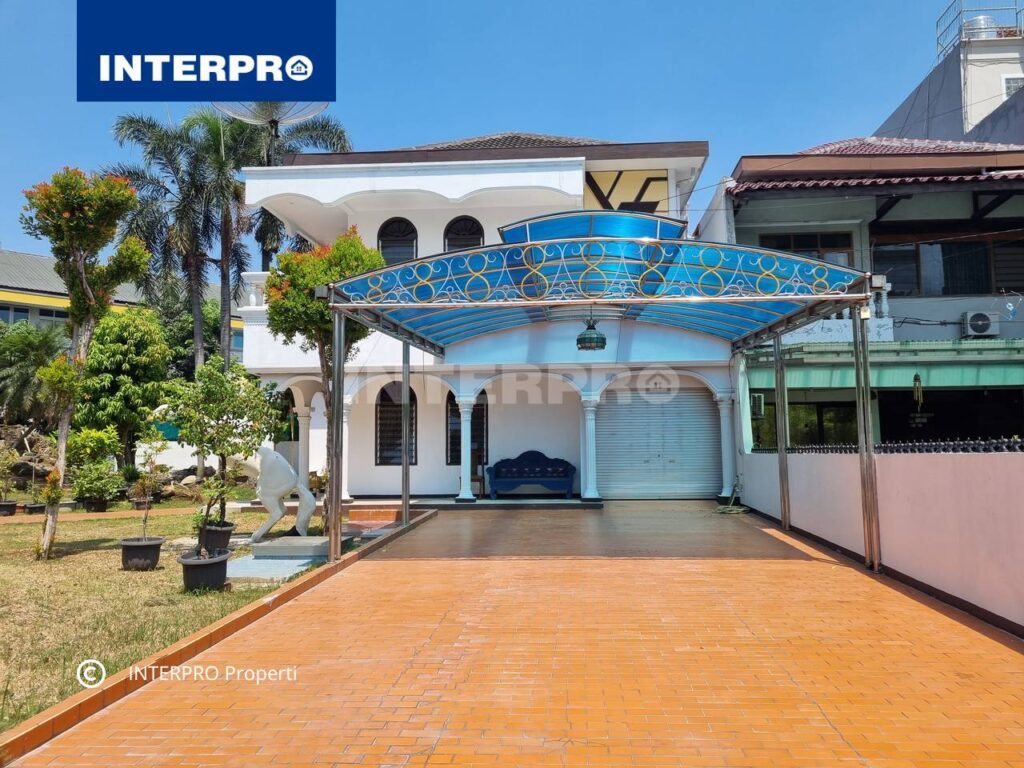 Rumah Mewah 2 lantai Green Ville J akarta Barat