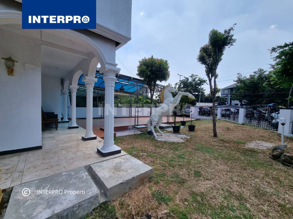 Rumah Mewah 2 lantai Green Ville J akarta Barat