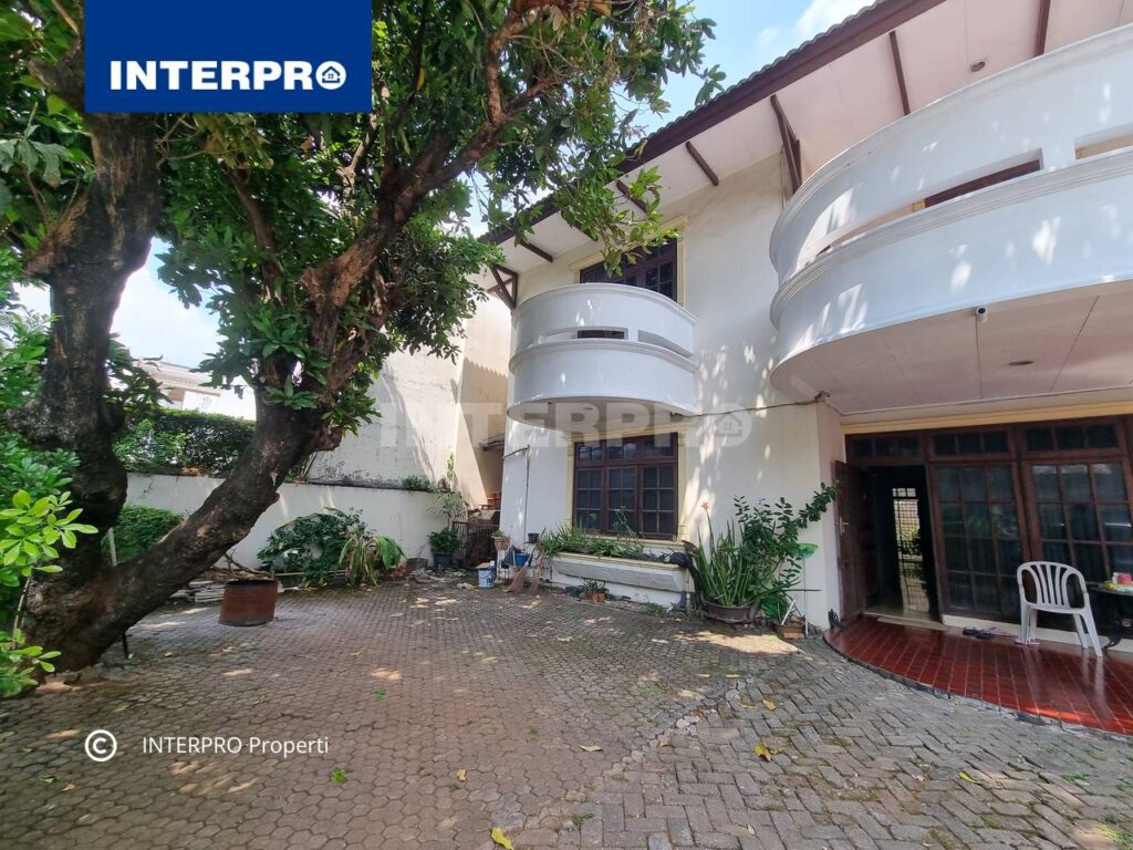 Rumah 2 lantai Sunrise Garden Jakarta Barat