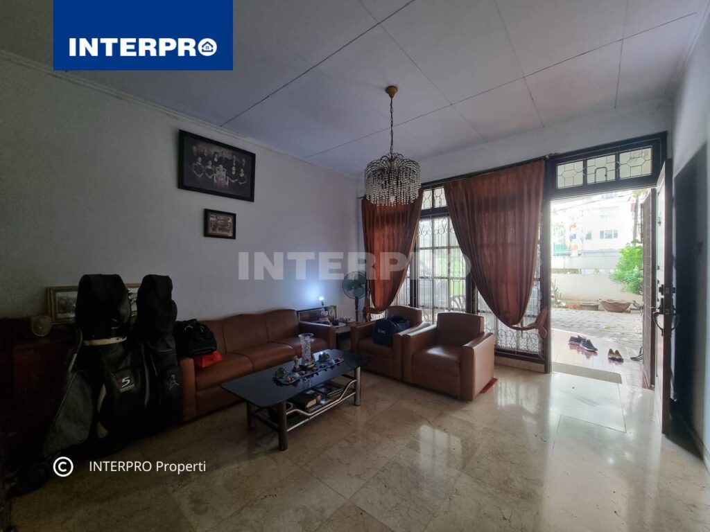 Rumah 2 lantai Sunrise Garden Jakarta Barat