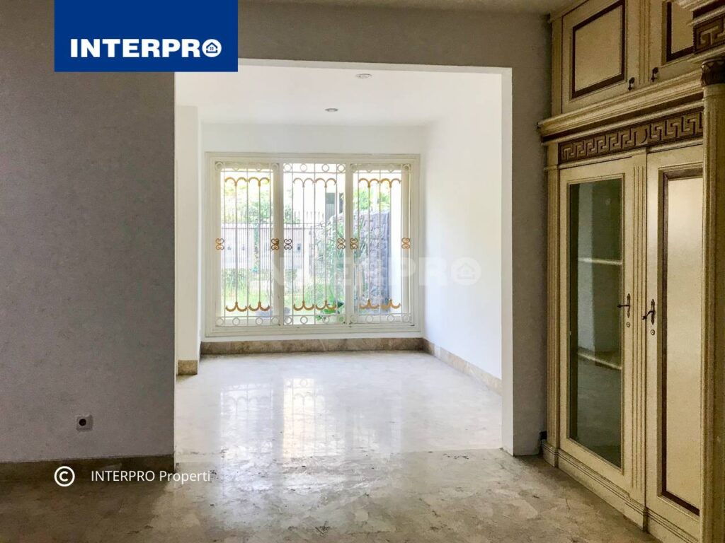 Rumah 2 lantai Tama Kedoya Baru Jakarta Barat