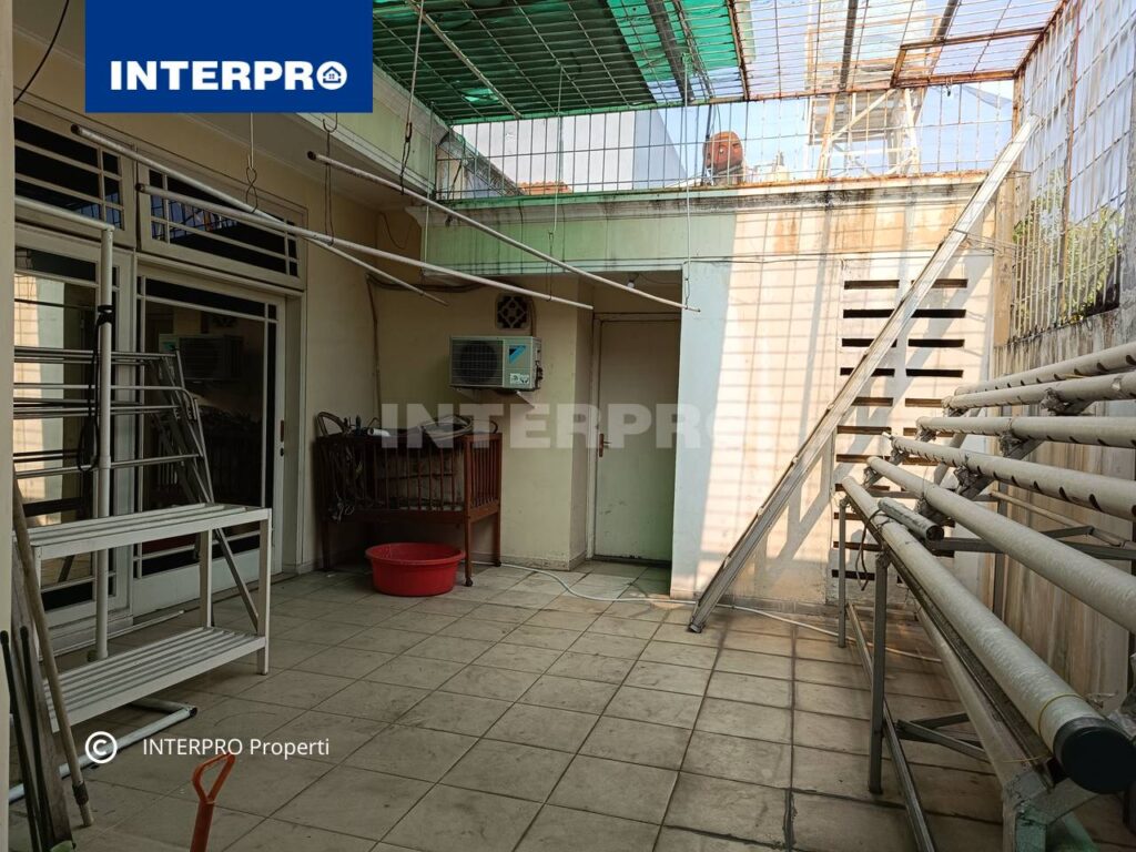 Rumah 2 lantai Jual hitung tanah Villa Kelapa Dua Jakarta Barat