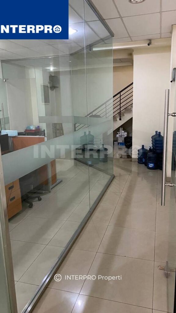 Ruko Citta Graha dijual Jl Kebon Jeruk Jakarta Barat