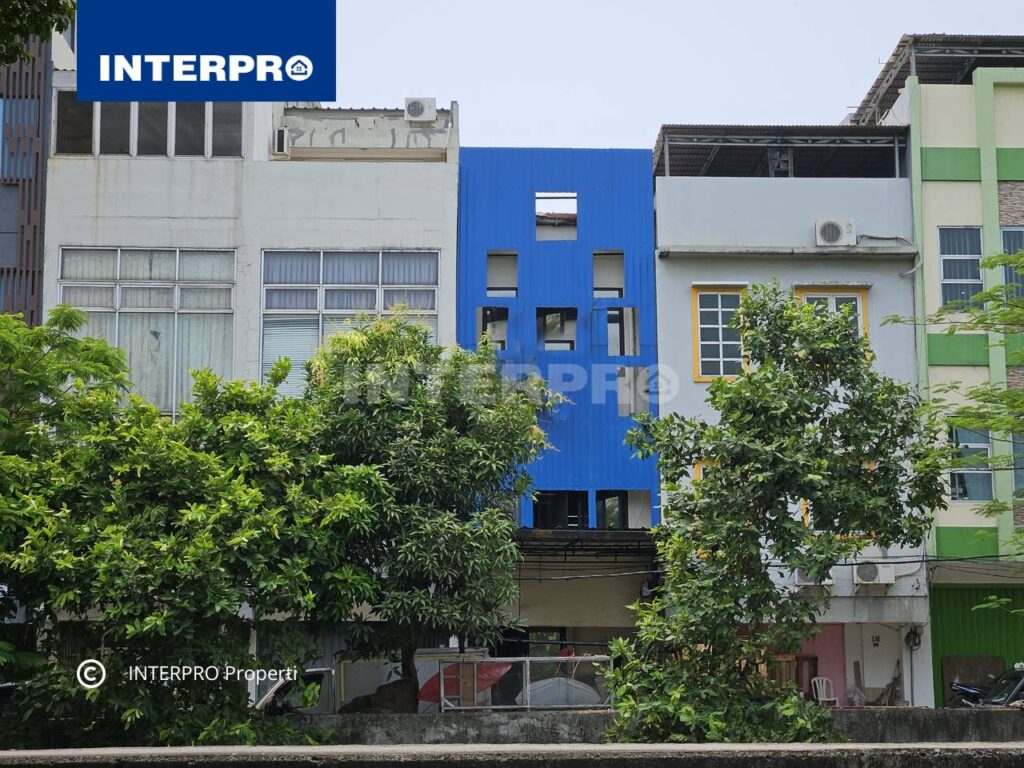 Ruko 3 Lantai Patra Duri Kepa Jakarta Barat