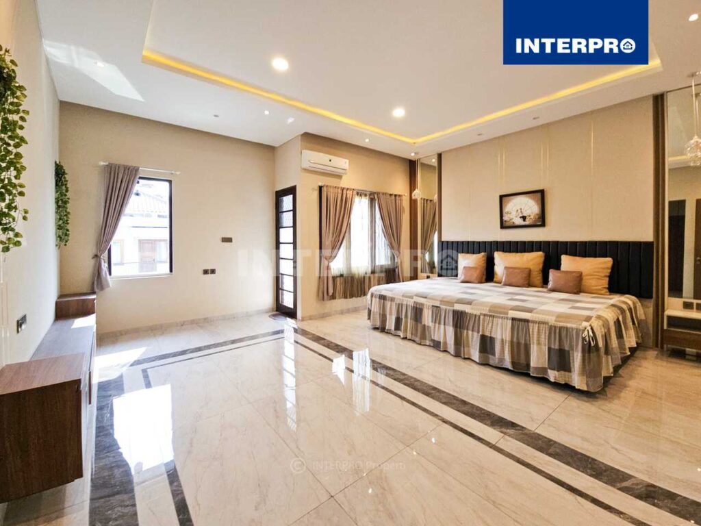 Rumah Dijual Permata Buana 190m2 Siap Huni