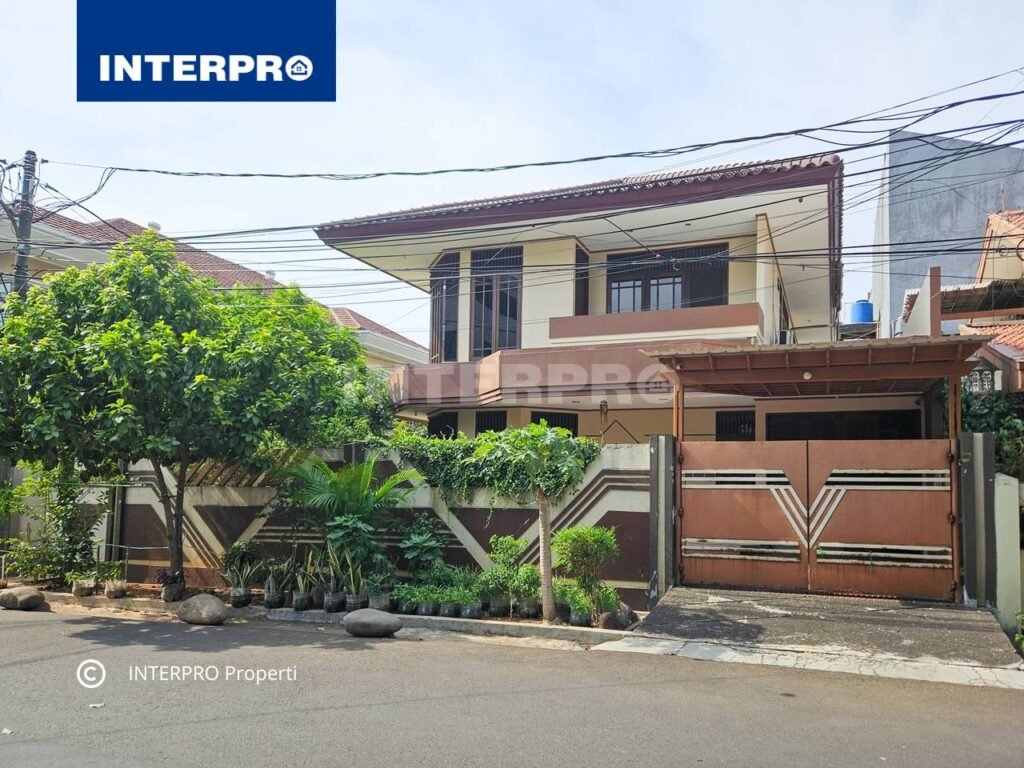 Rumah 2 lantai Taman Kedoya Baru Jakarta Barat