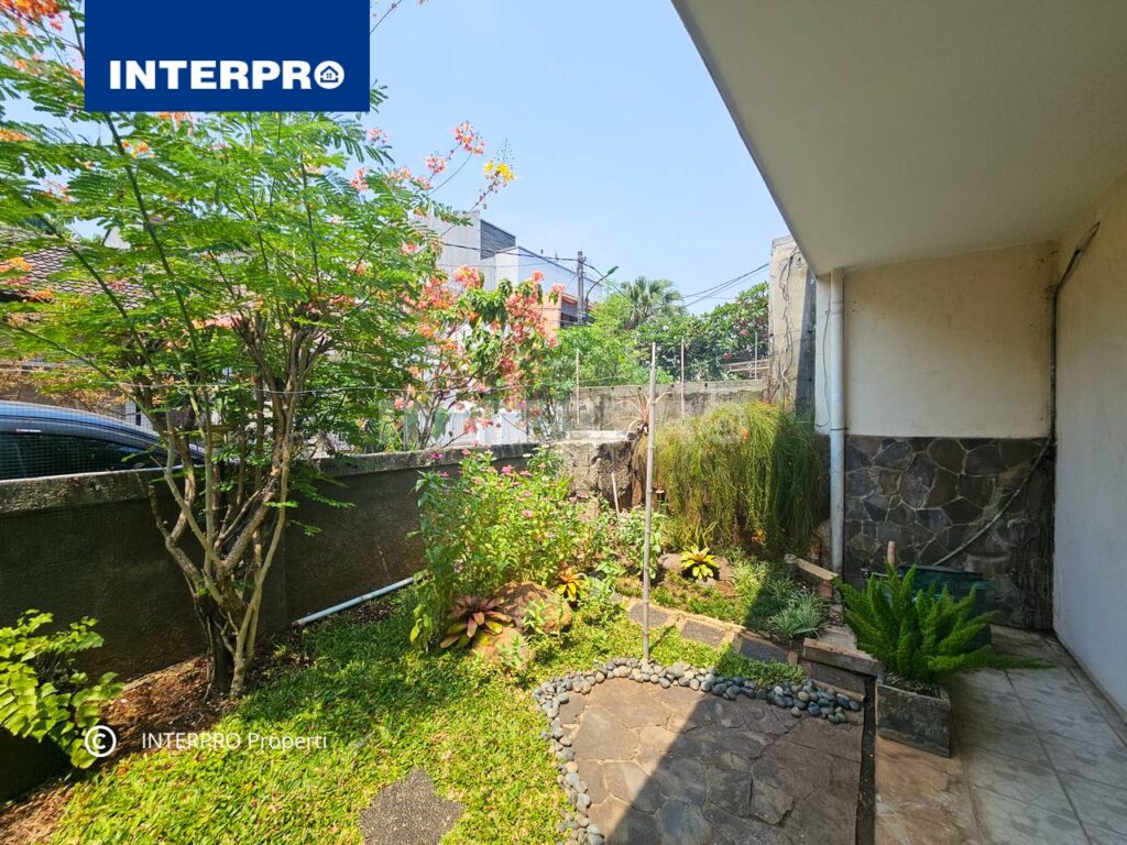 Rumah Dijual Taman Meruya Ilir 150m2 Agen INTERPRO