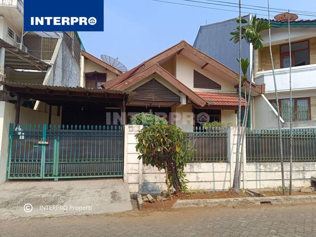 Rumah 2 lantai Villa Kelapa Dua Jakarta Barat