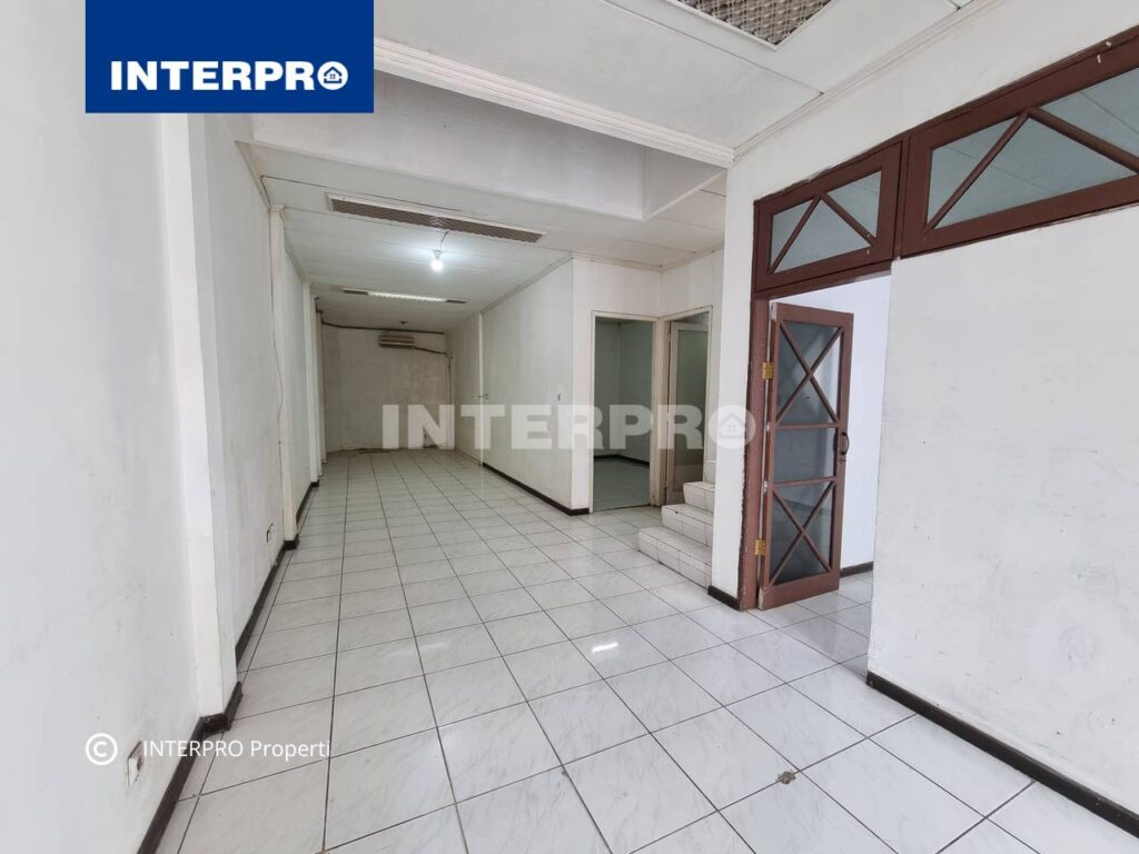 Rumah Disewakan Intercon Taman Kebon Jeruk