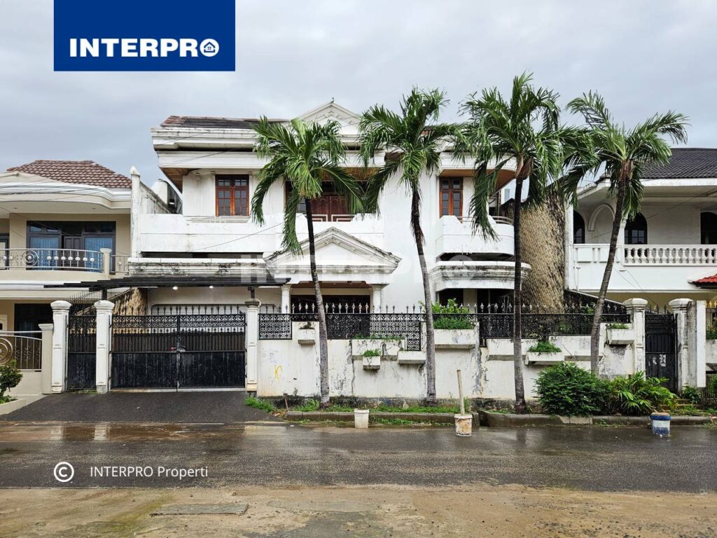 Rumah 2 lantai Sunrise Garden Jakarta Barat