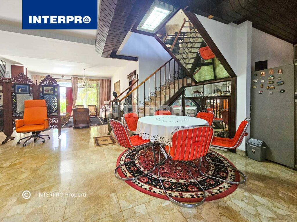 Rumah 2 lantai Siap huni Sunrise Garden Jakarta Barat