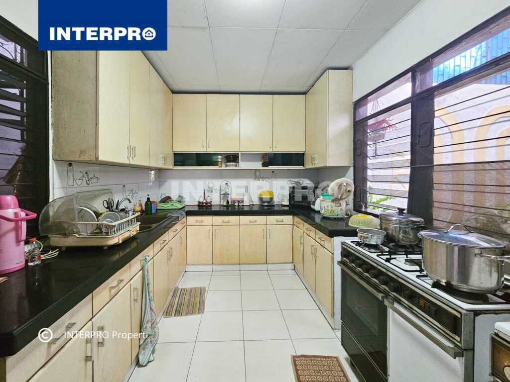 Rumah 2 lantai Siap huni Sunrise Garden Jakarta Barat
