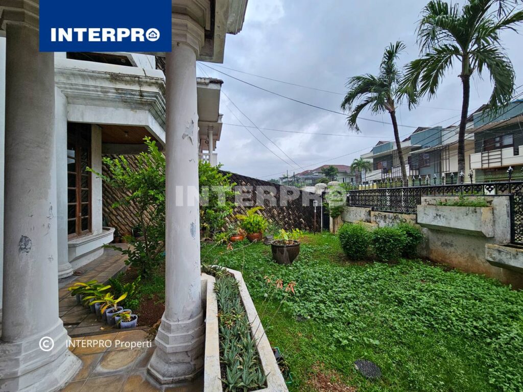 Rumah 2 lantai Sunrise Garden Jakarta Barat