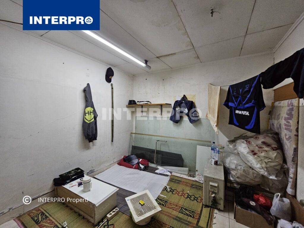 Rumah Jual hitung tanah Taman Ratu Jakarta Barat