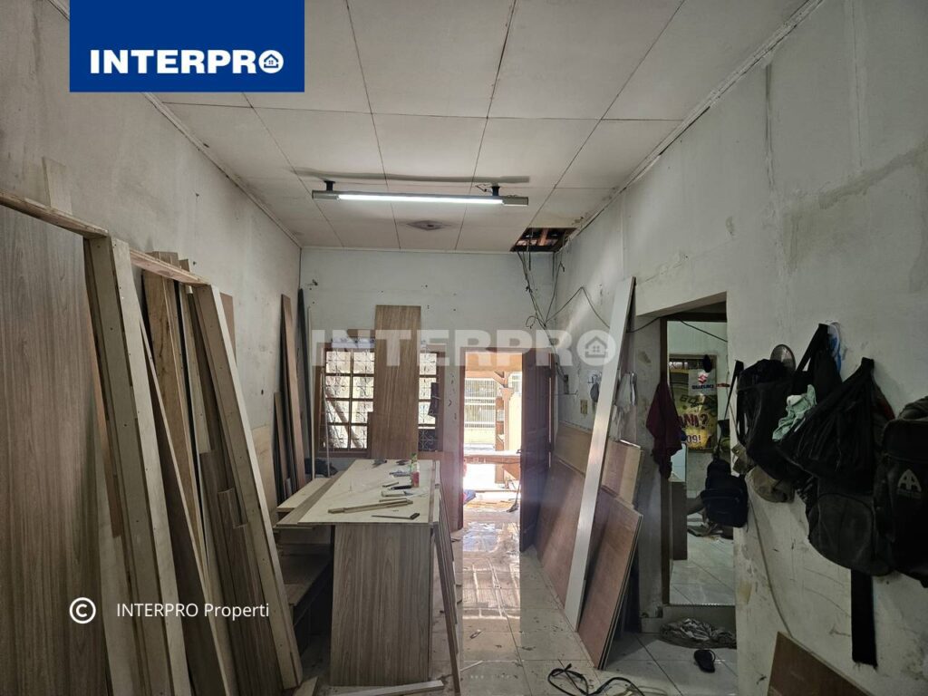 Rumah Jual hitung tanah Taman Ratu Jakarta Barat