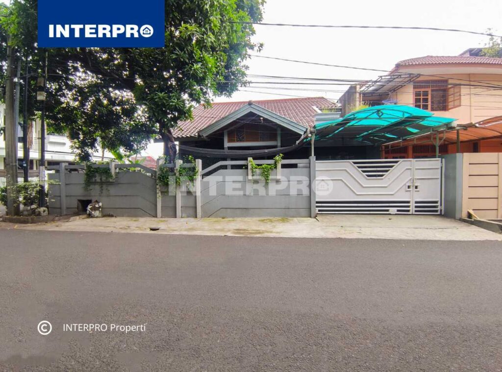 Rumah Hook Taman Meruya Ilir Jakarta Barat