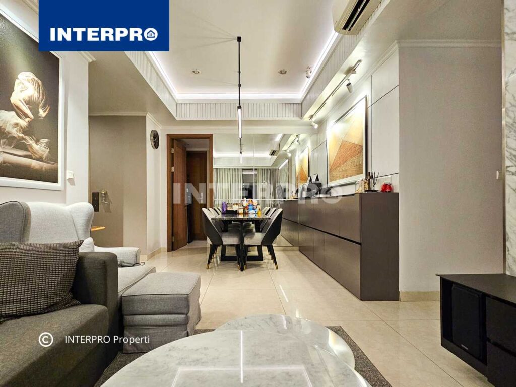 Apartemen Dijual Taman Anggrek Residence Tower Azalea 3 BR