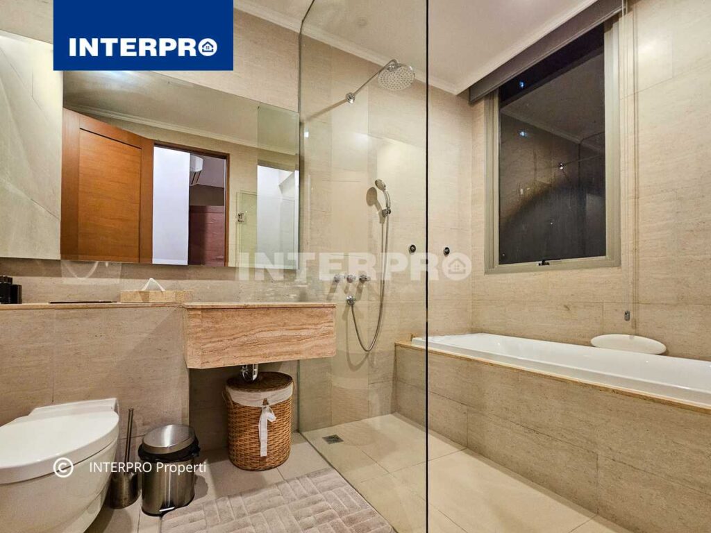 Apartemen Dijual Taman Anggrek Residence Tower Azalea 3 BR