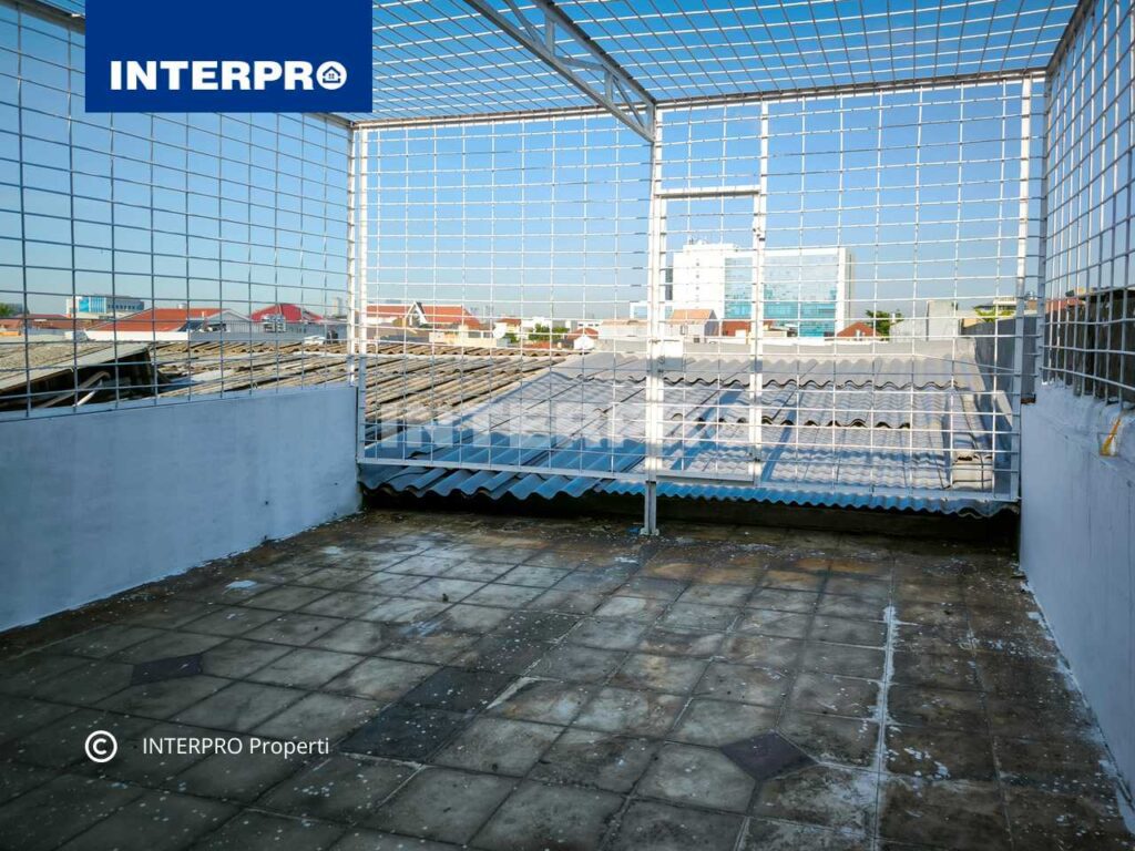 Ruko 3,5 lantai Taman Ratu Jakarta Barat