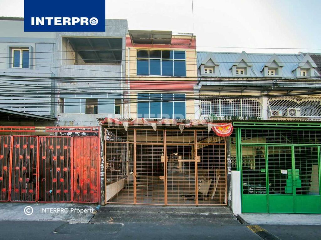 Ruko 3,5 lantai Taman Ratu Jakarta Barat