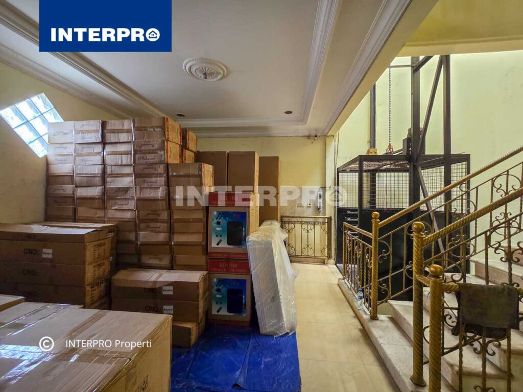 Rumah Minimalis 3 lantai Duri Kepa Jakarta Barat