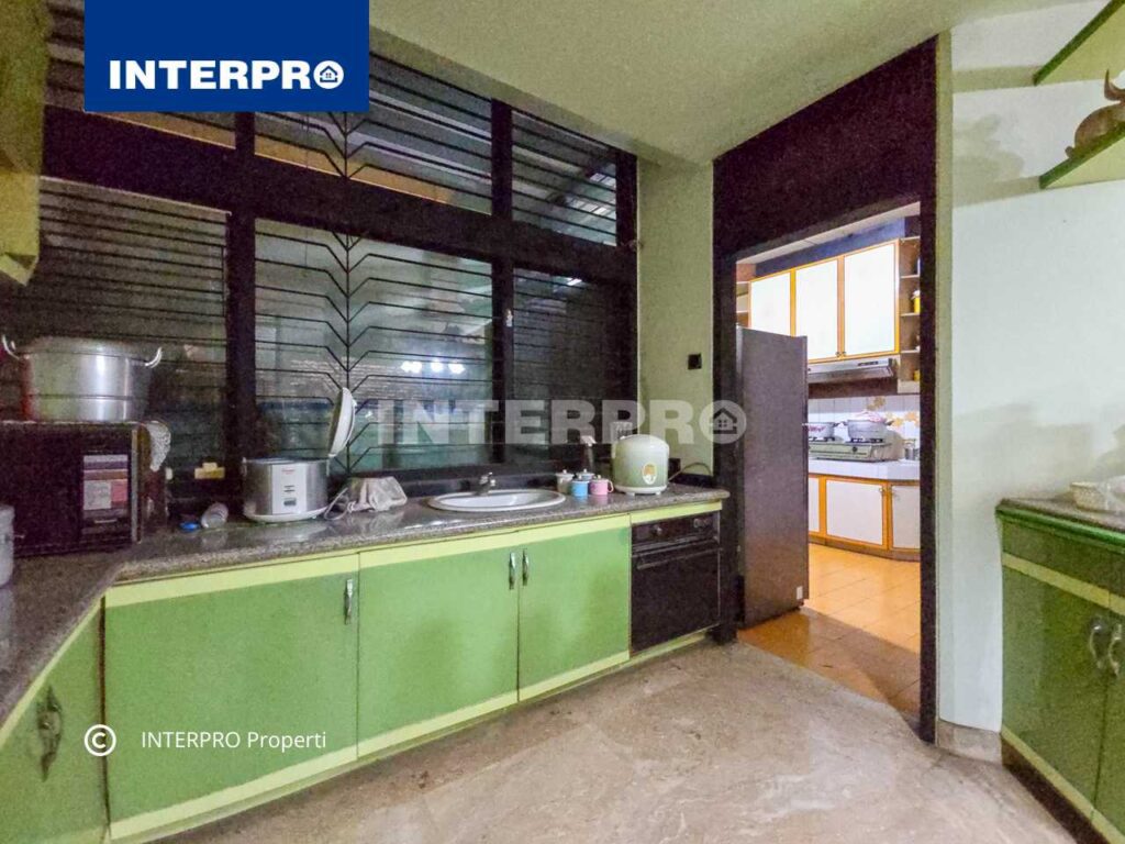 Rumah Semi furnished Sunrise Garden Jakarta Barat