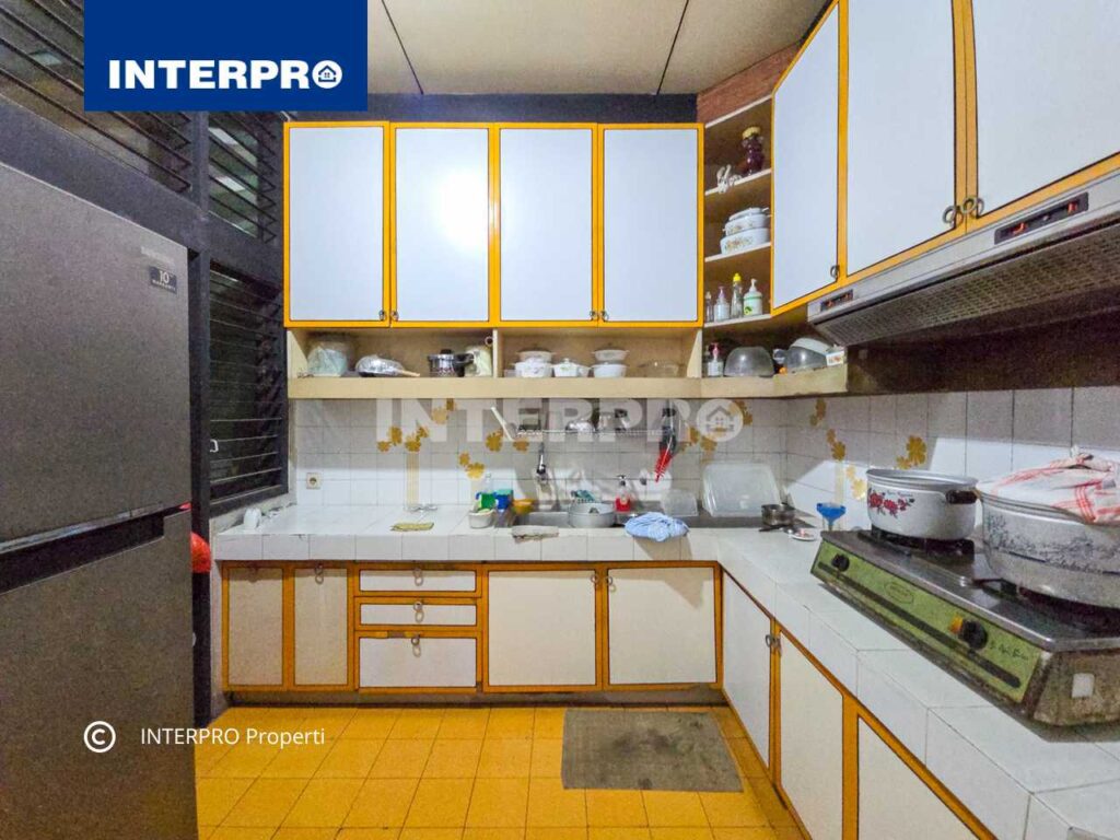 Rumah Semi furnished Sunrise Garden Jakarta Barat