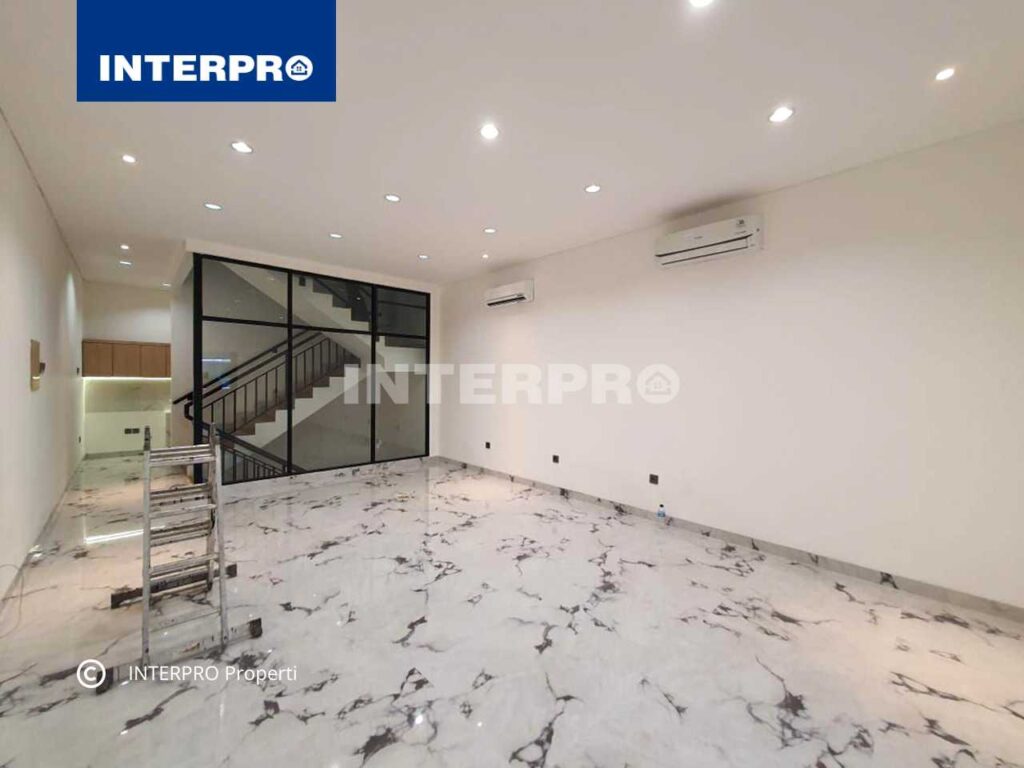 Ruko 3,5 lantai Puri Kencana Jakarta Barat