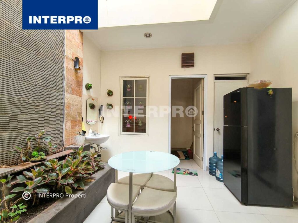 Rumah Minimalis Greeen Lake City Cluster Europe Jakarta Barat