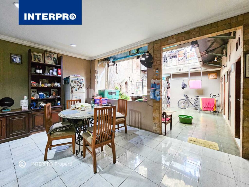 Rumah Dijual Meruya Kavling DKI Luas 250m2 Agen Properti INTERPRO