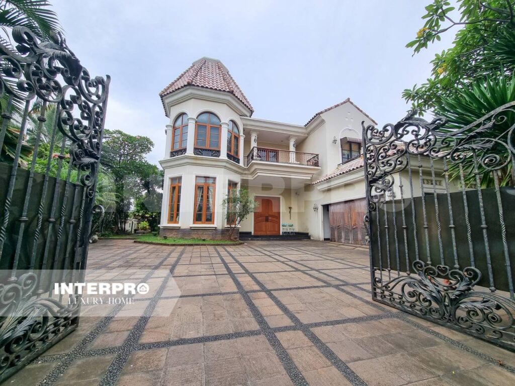 Dijual Rumah Mewah Hook Taman Kedoya Baru Jakarta Barat by INTERPRO