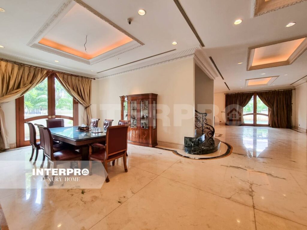 Dijual Rumah Mewah Hook Taman Kedoya Baru Jakarta Barat by INTERPRO