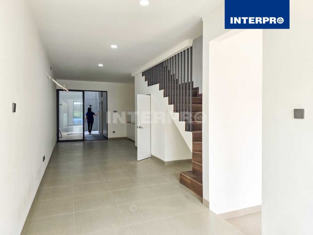Rumah Baru Minimalis Modern Green Ville Jakarta Barat