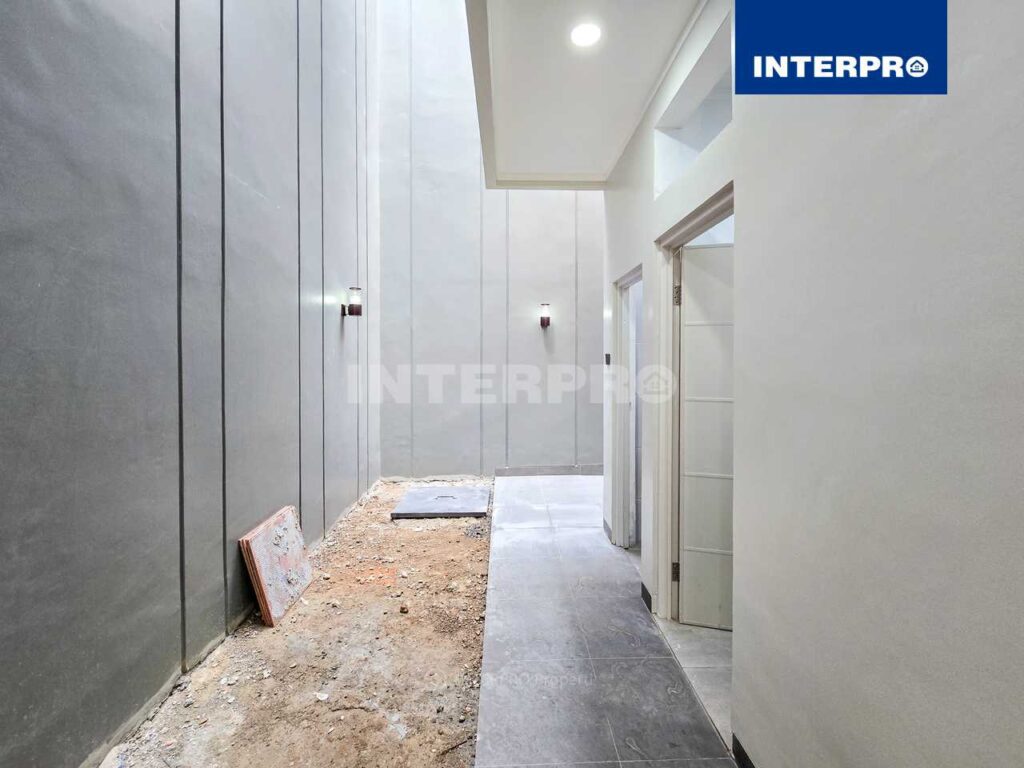 Rumah Baru Minimalis Modern Green Ville Jakarta BaratRumah Baru Minimalis Modern Green Ville Jakarta Barat