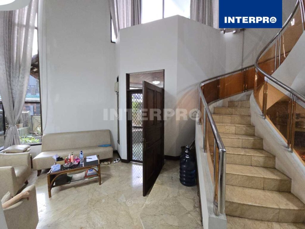 Rumah Dijual Intercon Taman Kebon Jeruk