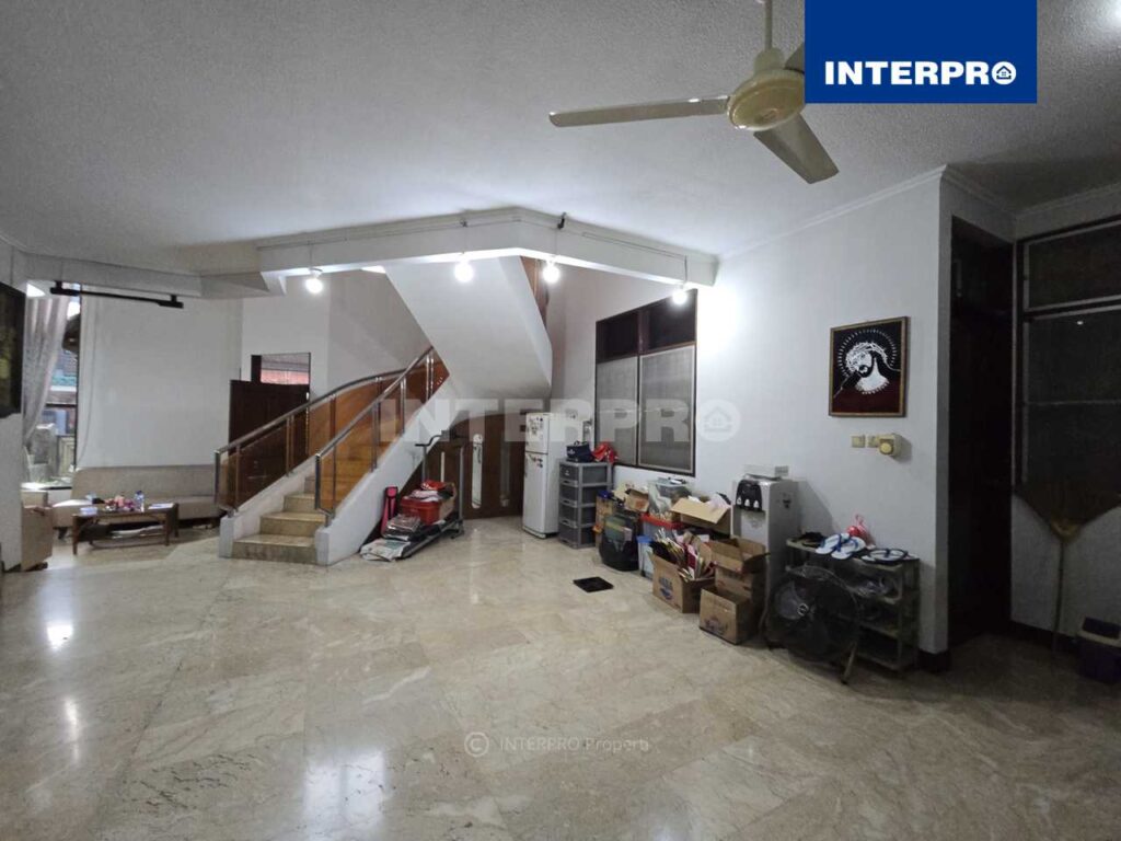 Rumah Dijual Intercon Taman Kebon Jeruk