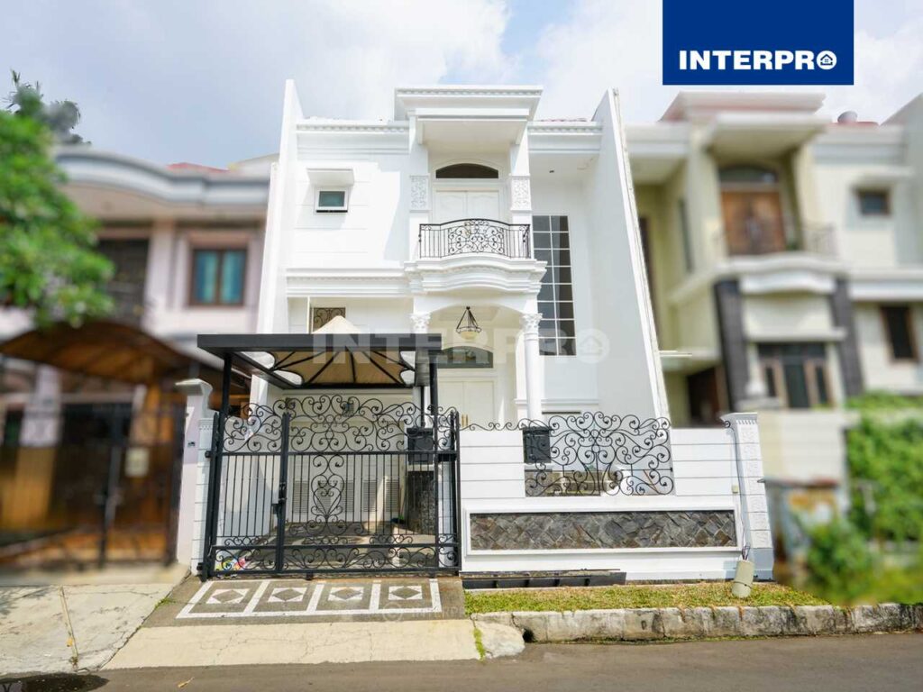 Rumah Dijual Permata Buana 144m2 Siap Huni