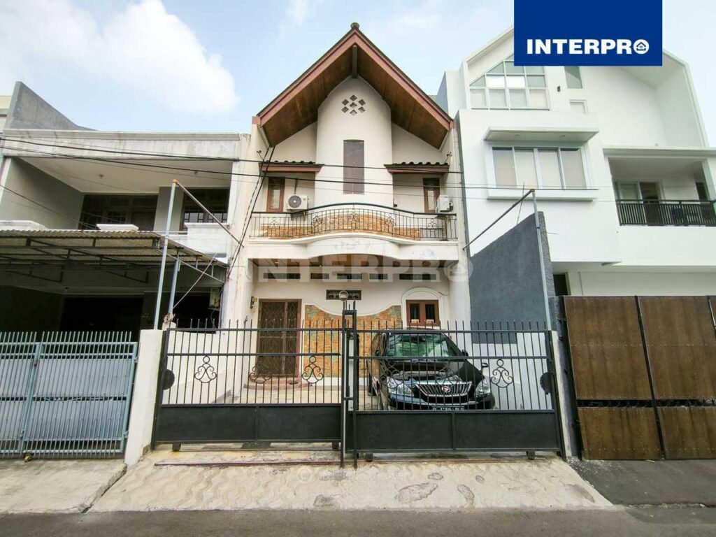Rumah Siap huni Taman Kedoya Baru Jakarta Barat