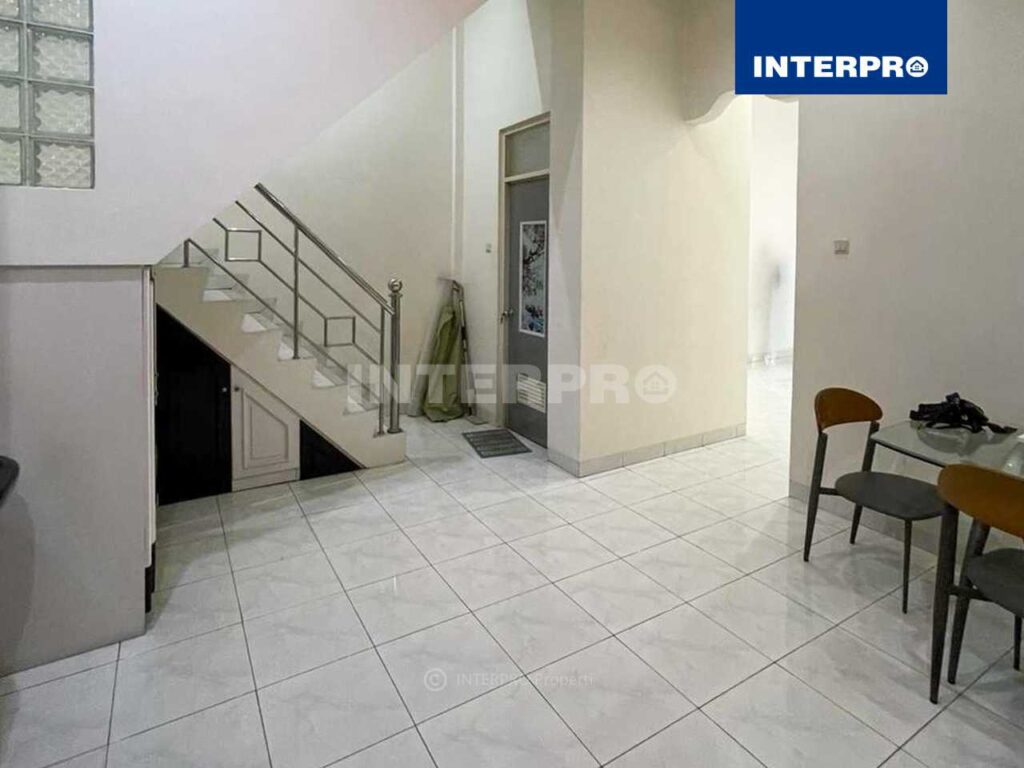Rumah Furnished 2 lantai Taman Permata Indah Jelambar